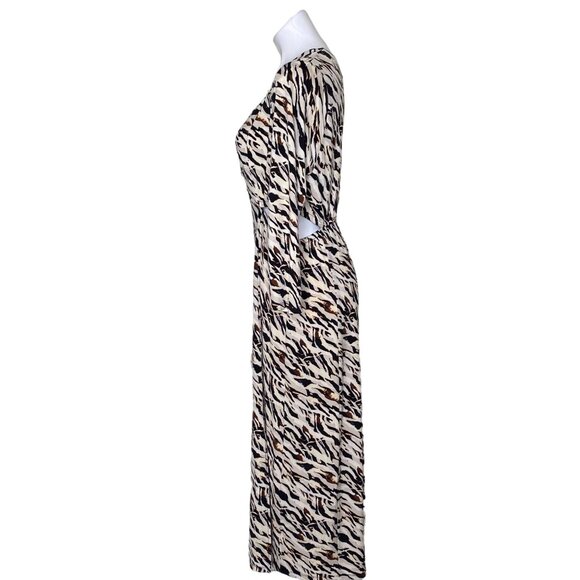 Torrid NWT $90 Side Cutout Knit Dress, Watercolor Zebra Women's Size 0 (12) - Picture 8 of 13